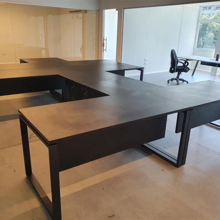 שולחן משרדי